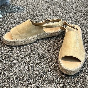 Shu shop platform camel – tan size 10 shoes.